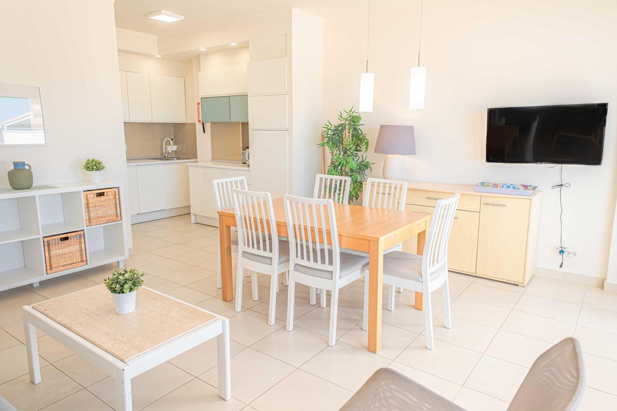 Atlantic View Com Piscina Apartment Портиман Екстериор снимка