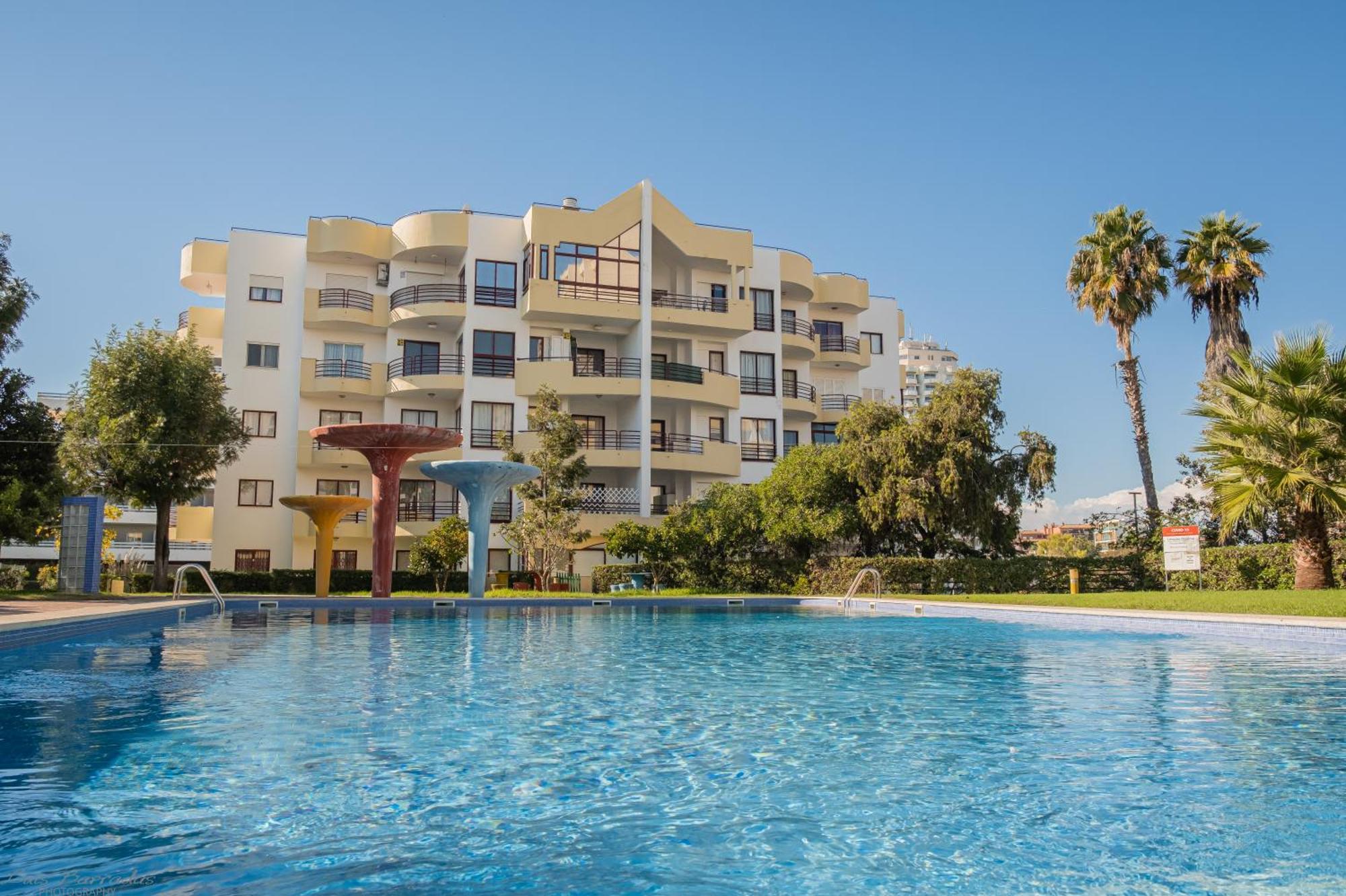 Atlantic View Com Piscina Apartment Портиман Екстериор снимка
