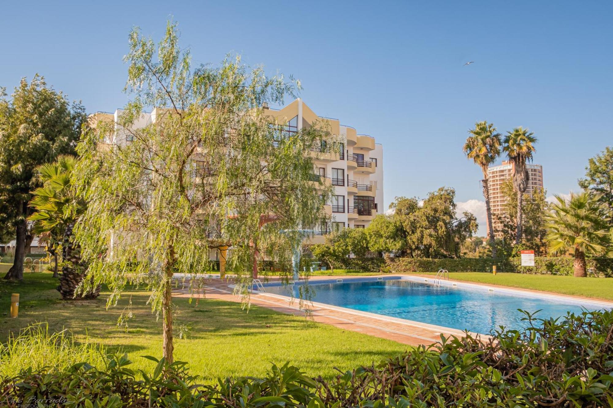 Atlantic View Com Piscina Apartment Портиман Екстериор снимка